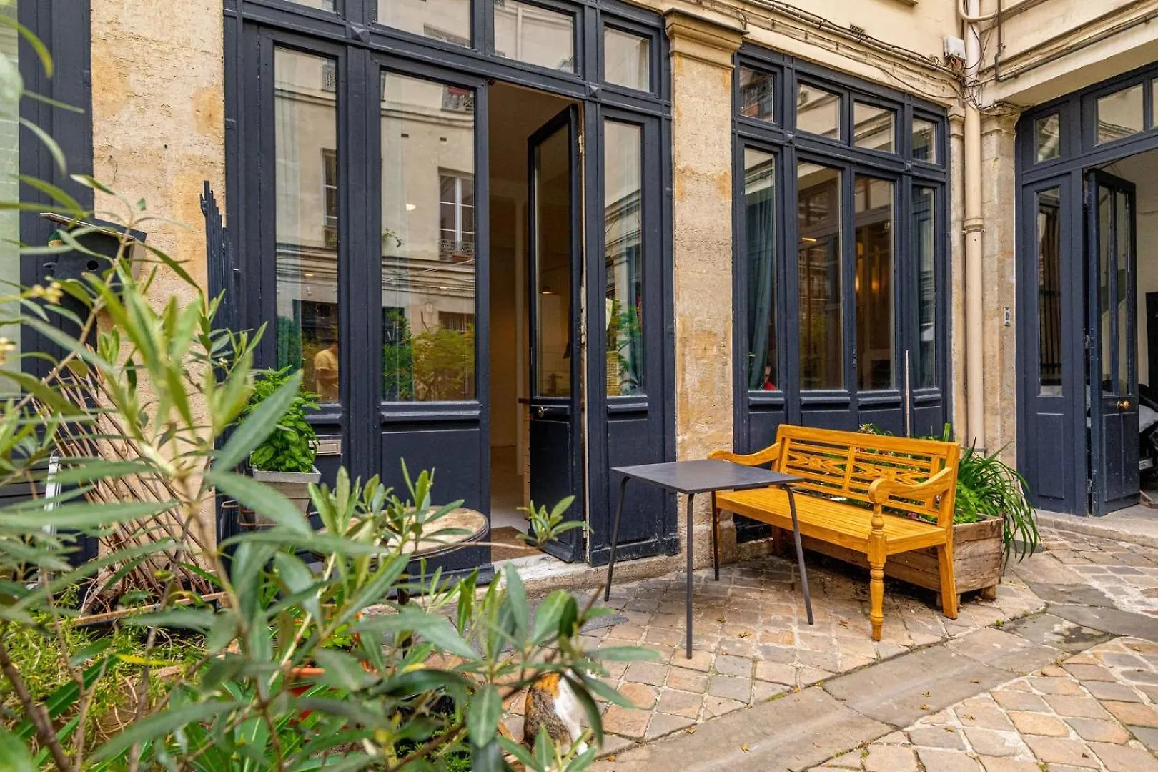Appartamento Guestready - Midcentury Maisonette In The 10Th Parigi