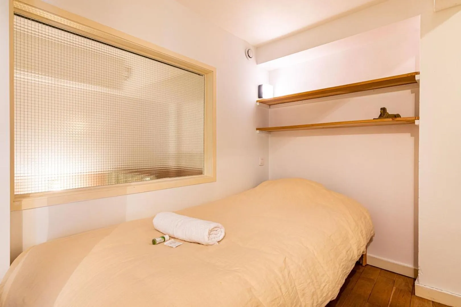 Guestready - Midcentury Maisonette In The 10Th Parigi